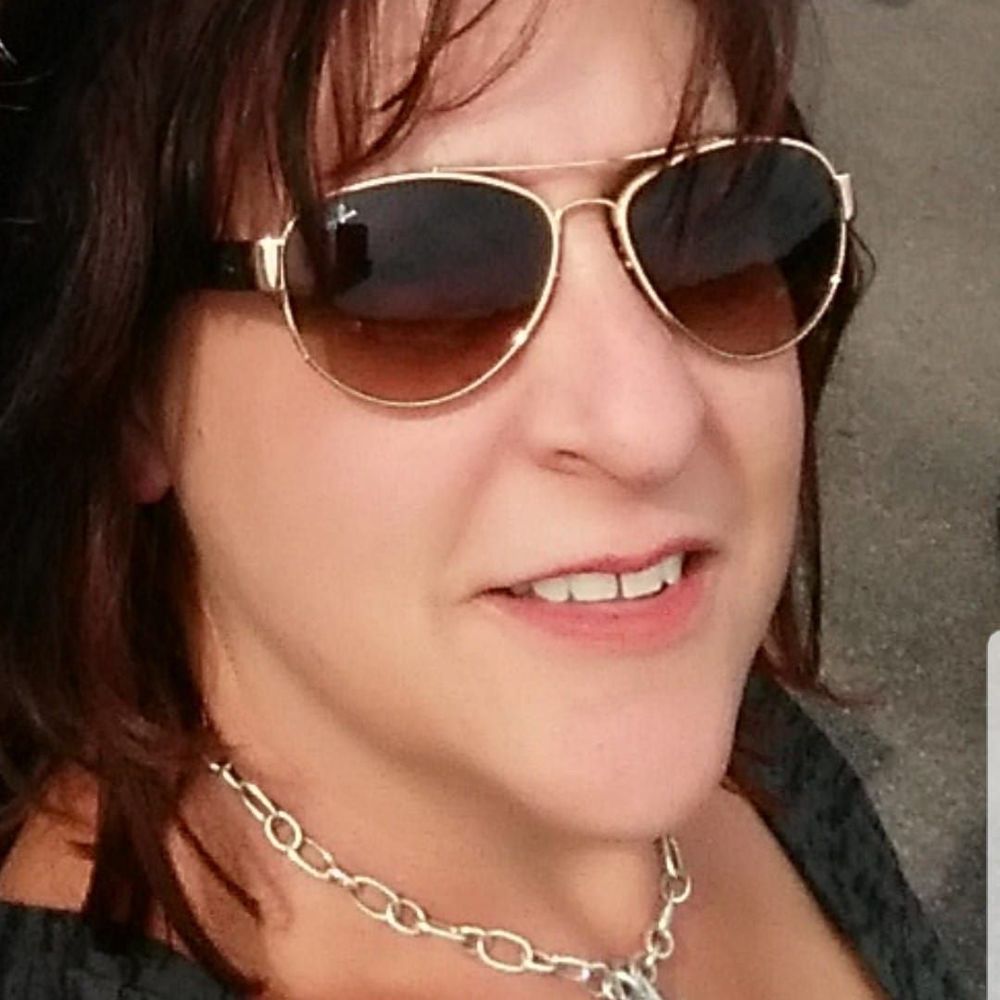 Meet your Posher, Rebecca